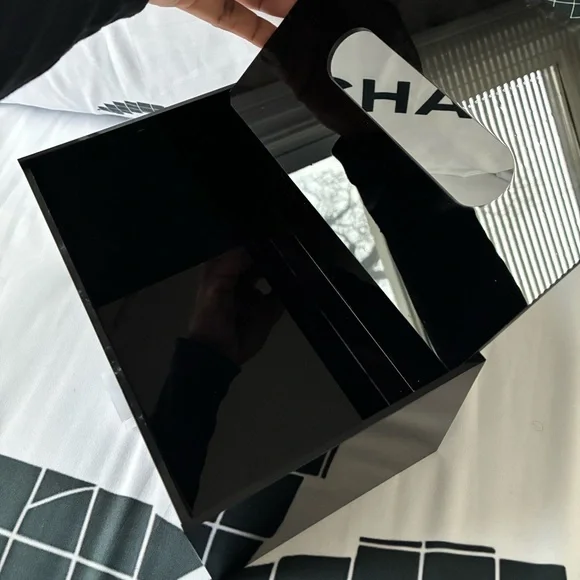 CHANEL Jewelry &- Tissue case - Picture 3 of 8